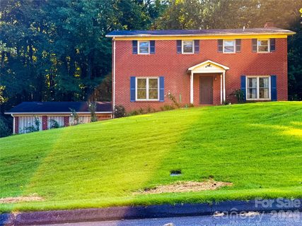 301 Starmount Drive active home in Starmount Forest, Statesville, NC