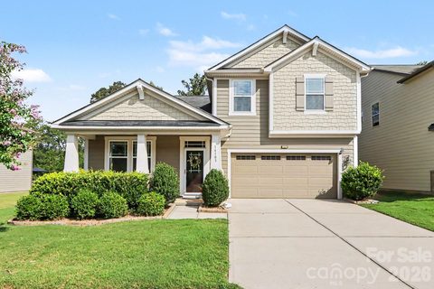 Homes in Magnolia Walk, Huntersville