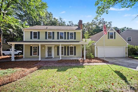 2248 Lawton Bluff Road active home in Candlewyck, Charlotte, NC