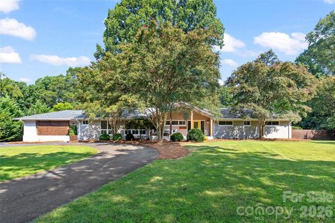 1222 Burtonwood Circle active home in Burtonwood, Charlotte, NC