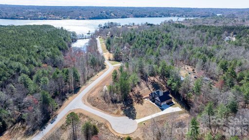 5265 Antler Cove active home in Antler Cove, Granite Falls, NC