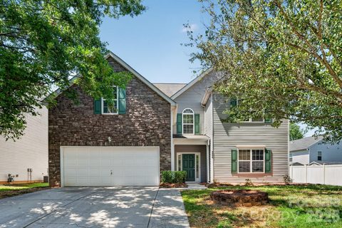 Homes in Prestwick, Matthews