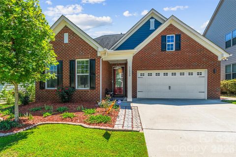 11230 Black Brant Lane active home in Chapel Cove, Charlotte, NC