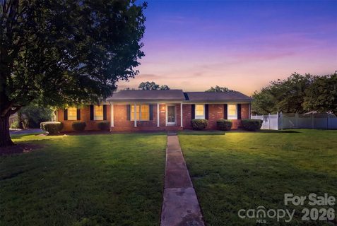 2311 Shaw Avenue pending home in Sedgefield, Gastonia, NC
