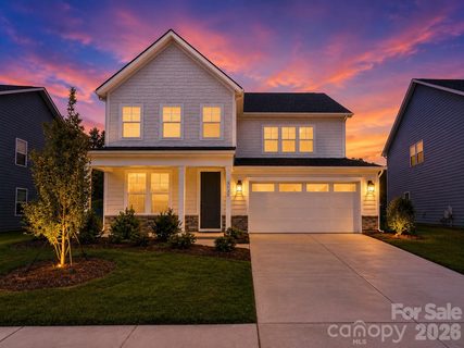 5132 Glenwalk Drive active home in Griffith Lakes, Charlotte, NC