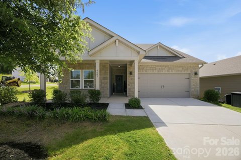 4405 Duplin Drive active home in Solena At The Vineyards, Charlotte, NC