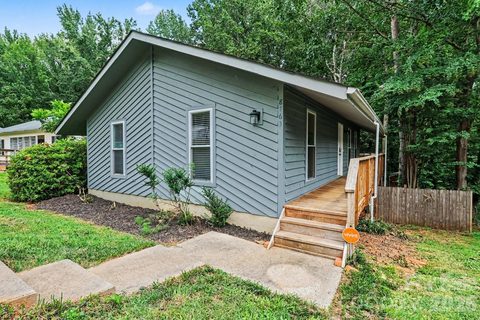 Homes in Wildwood, Charlotte