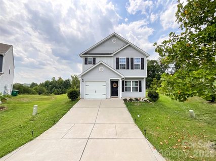 3005 Chatuge Court active home in Paw Creek Village, Charlotte, NC