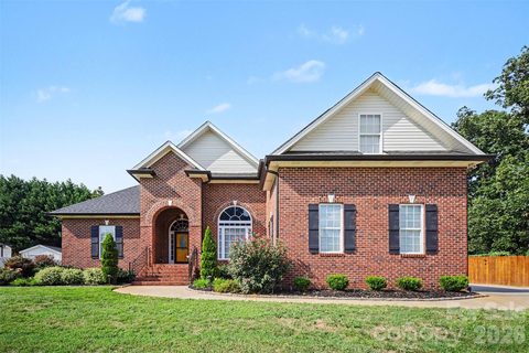 Homes in Forest Pointe, Gastonia