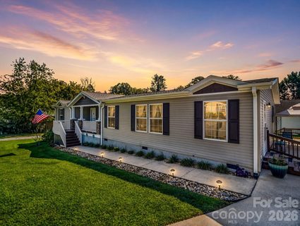 Homes in White Oak Village, Hendersonville