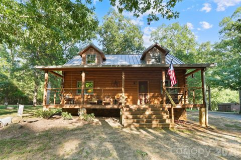 11626 Brief Road active home in Wood Ridge, Charlotte, NC