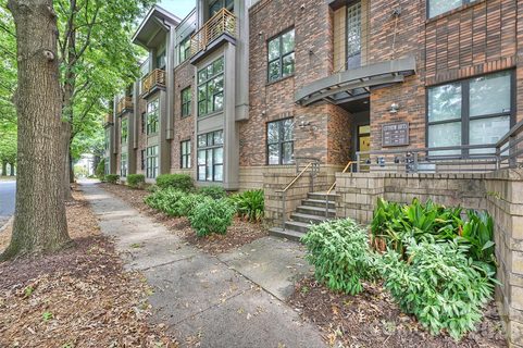 694 N Davidson Street active condo in First Ward, Charlotte, NC