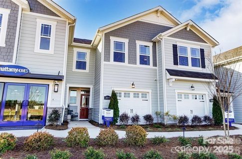 339 Laura Elizabeth Lane active townhome in Arbor Chase, Clover, SC