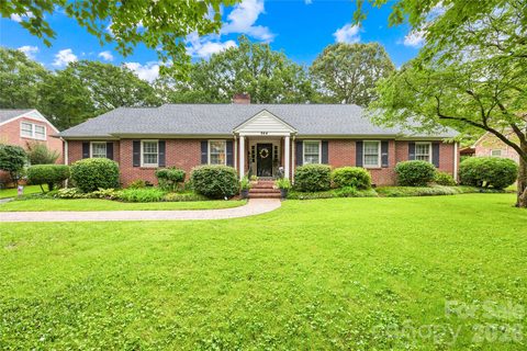 944 Churchill Drive