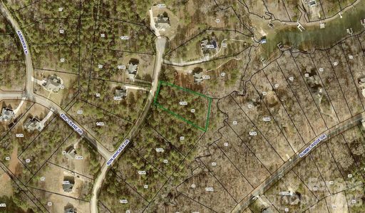 1390 Ron Whicker Drive pending lot in The Summit At Lake Norman, Catawba, NC