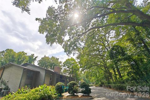 Homes in The Essex, Charlotte