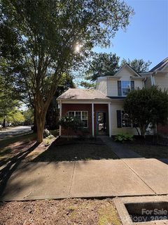 11586 Briddle Hall Court active home in Rozzelles Landing, Charlotte, NC
