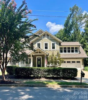516 Hillside Avenue pending home in Myers Park, Charlotte, NC