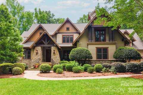 10930 Green Heron Court active home in The Sanctuary, Charlotte, NC