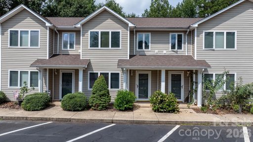 A home in White Oak Manor