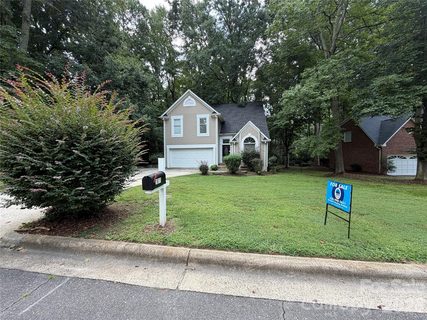 1611 Plantation Trail active home in Riverwood Plantation, Gastonia, NC