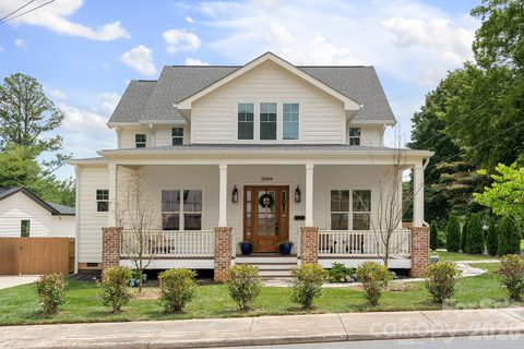 2800 Hilliard Drive pending home in Country Club Heights, Charlotte, NC