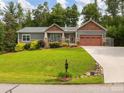 64 Luther Cove Road sold home in Mountain Vista At Luther Cove, Candler, NC