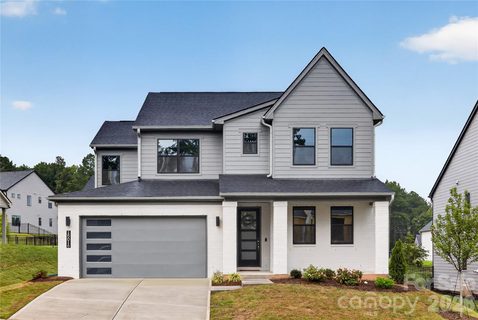 15016 Brownleigh Lane active home in Amara Chase, Huntersville, NC