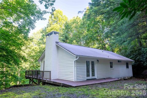 479 Big Ridge Road active home in Mount Mitchell Lands, Burnsville, NC