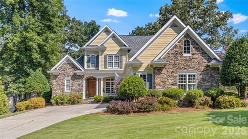 203 Allenton Ferry Drive active home in Uwharrie Point, New London, NC