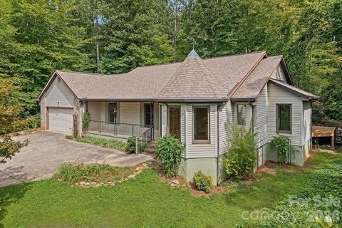 163 Woodburn Drive pending home in Woodburn Place, Swannanoa, NC