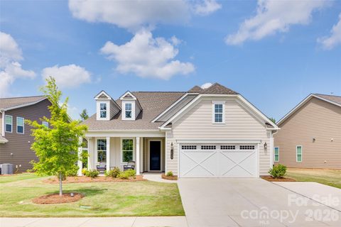 3029 Trace Meadow Court active home in The Gentry At Handsmill, York, SC