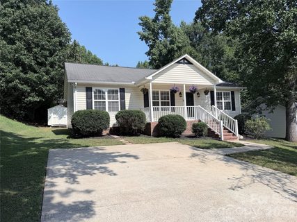 2425 Red Tip Drive active home in Stoney Creek, Concord, NC