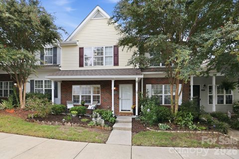 229 Primrose Walk active townhome in Cole Creek, Fort Mill, SC