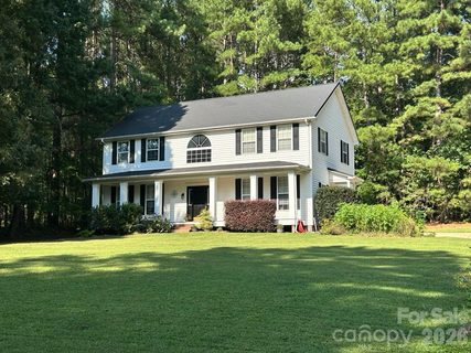 3686 Lake Bluff Drive active home in The Retreat, Sherrills Ford, NC