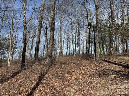 L4 Windy Gap Lane active lot in Overlook At Sapphire, Sapphire, NC