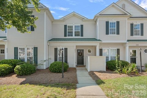 4037 Center Place Drive active townhome in Harrisburg Town Center, Harrisburg, NC