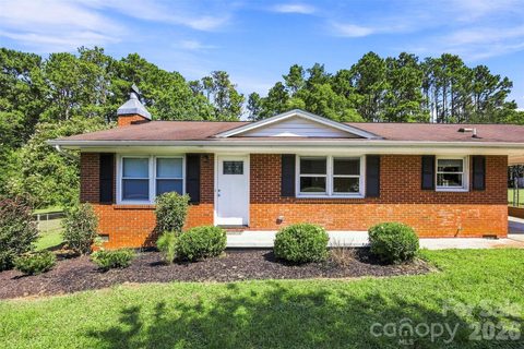 210 College Avenue active home in Brittain Village, Shelby, NC
