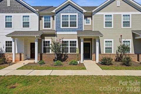 9709 Inkberry Drive active townhome in Nolen Farm, Gastonia, NC