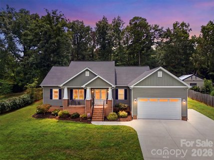 301 Pinehurst Drive active home in Southwood, Kings Mountain, NC
