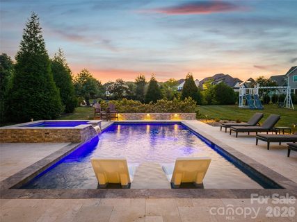 14232 Hollins Grove Avenue pending home in Hollins Grove, Huntersville, NC
