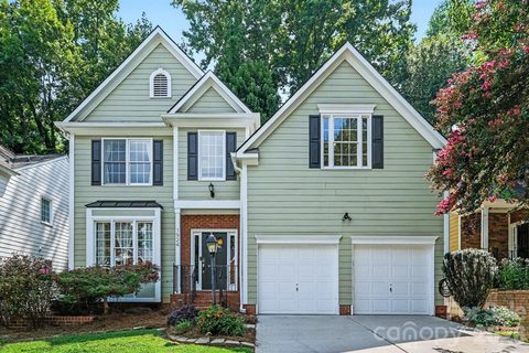 1924 Dearmon Drive active home in Midwood, Charlotte, NC