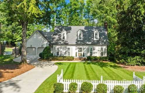 6616 Mays Chapel Lane pending home in Mays Chapel, Charlotte, NC