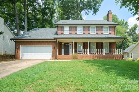 Homes in Claiborne Woods, Charlotte