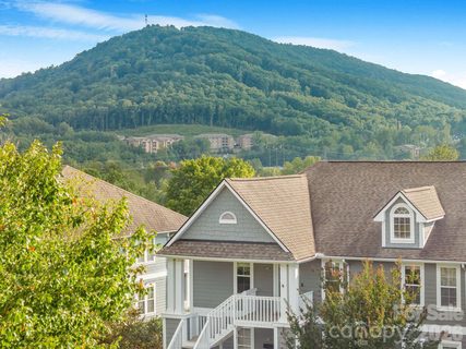 4702 Breakers Lane active home in Biltmore Commons, Asheville, NC