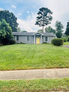 Homes in Firestone, Charlotte