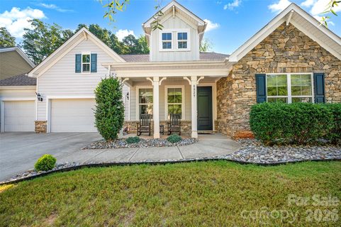8829 Bur Lane pending home in Cobblestone Manor, Huntersville, NC