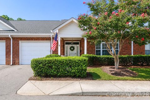 908 Davie Avenue active townhome in The Oaks On Davie, Statesville, NC