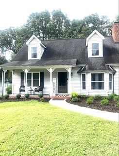 8005 Lighthouse Way active home in Beacon Hills, Indian Trail, NC