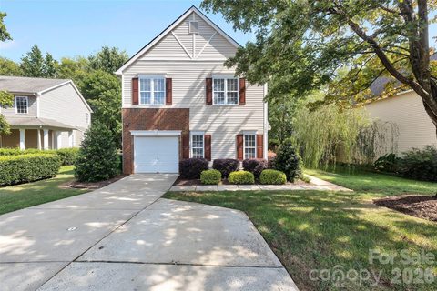 9132 Royal Highlands Court active home in Southampton, Charlotte, NC